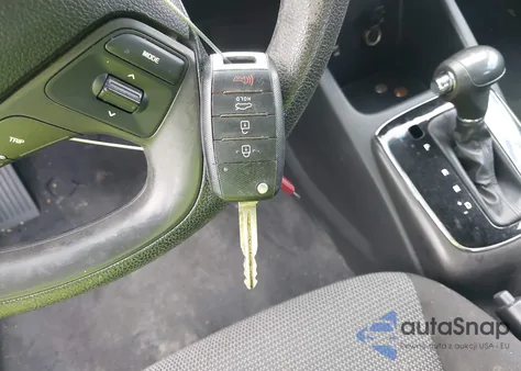 2017 Kia Forte Lx from USA, damaged, VIN 3KPFK4A72HE083618